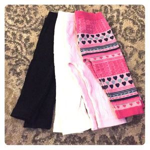 (4) 12-24 month leggings. Blk/wht/pink/❤️ pattern
